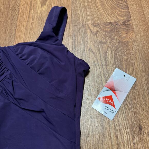 Lands End Womens Dark Purple One Piece Swim Suit Underwire Size 8P Petite NEW - Picture 5 of 8